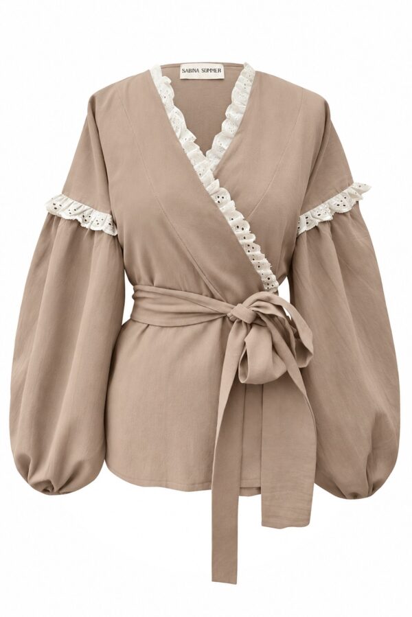 Beate – Taupe Shirt